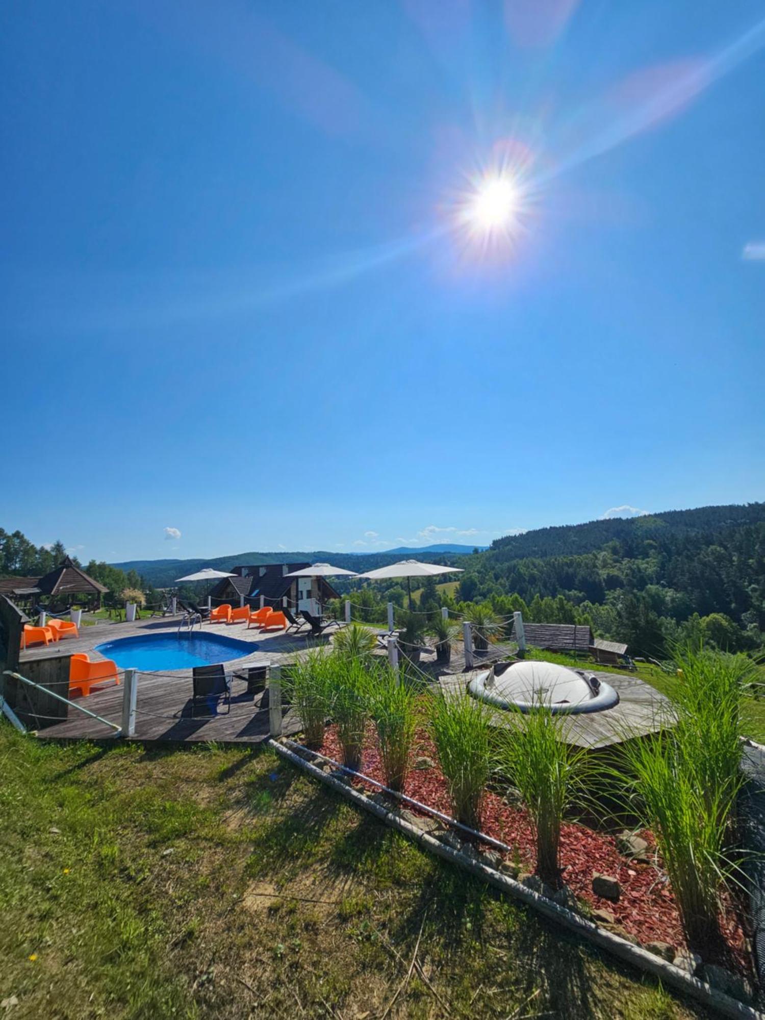 Chata W Bieszczadzie Apartamenty I Domki Z Basenem Bieszczady Polańczyk Exterior foto